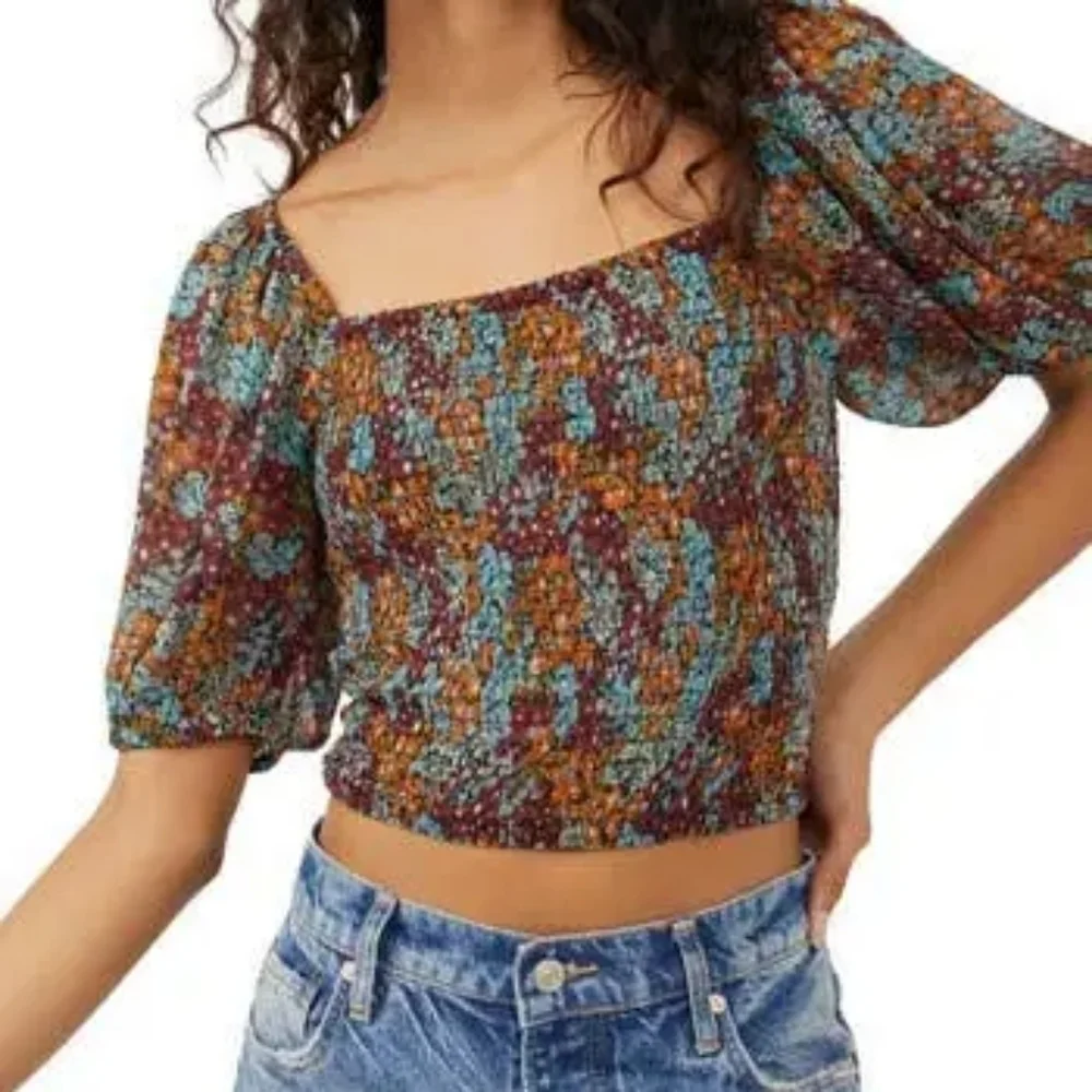 Free People Floral Smocked Puff Sleeve Crop Top NWT, size Small